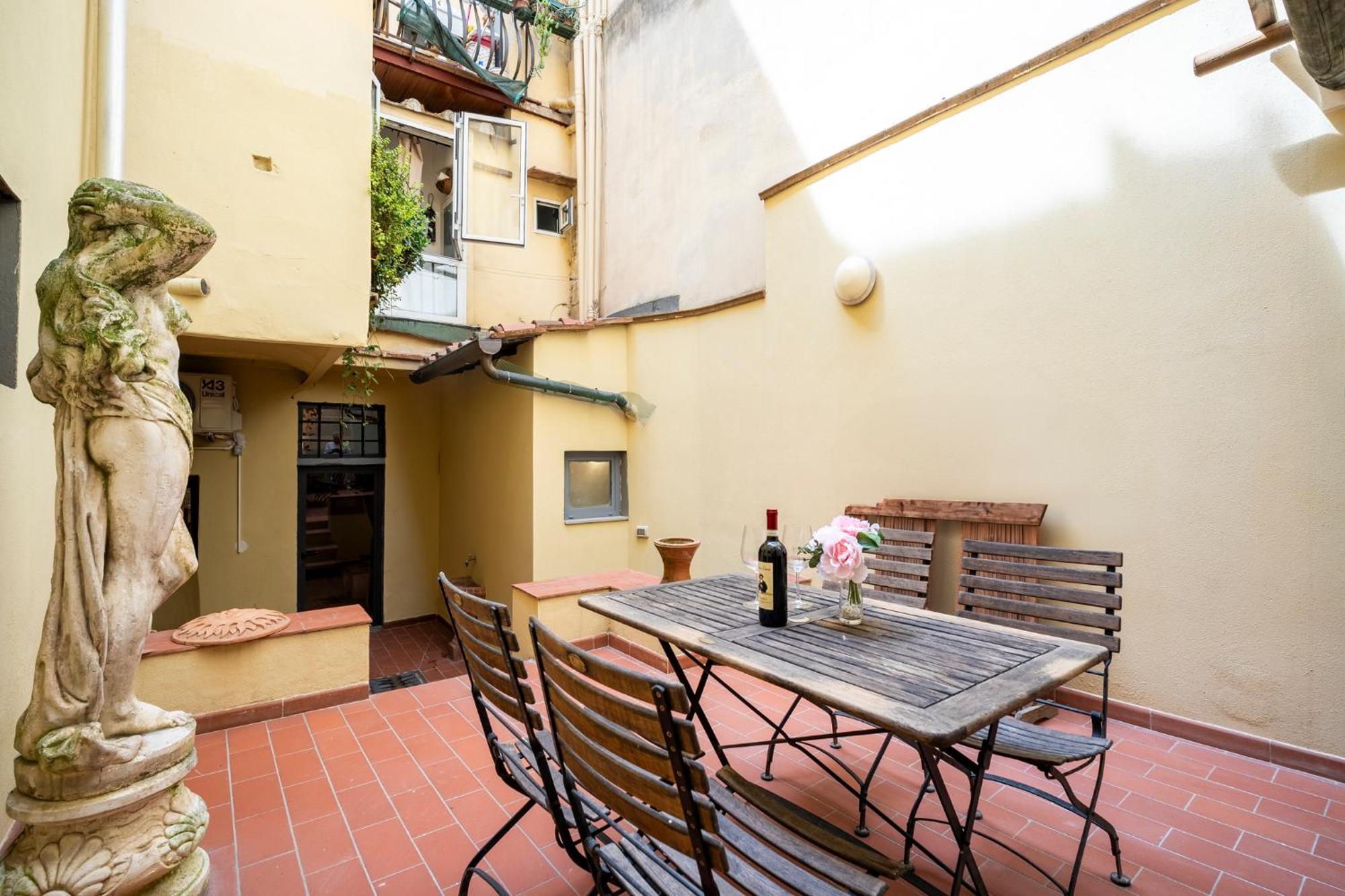 Station With Garden Appartement *