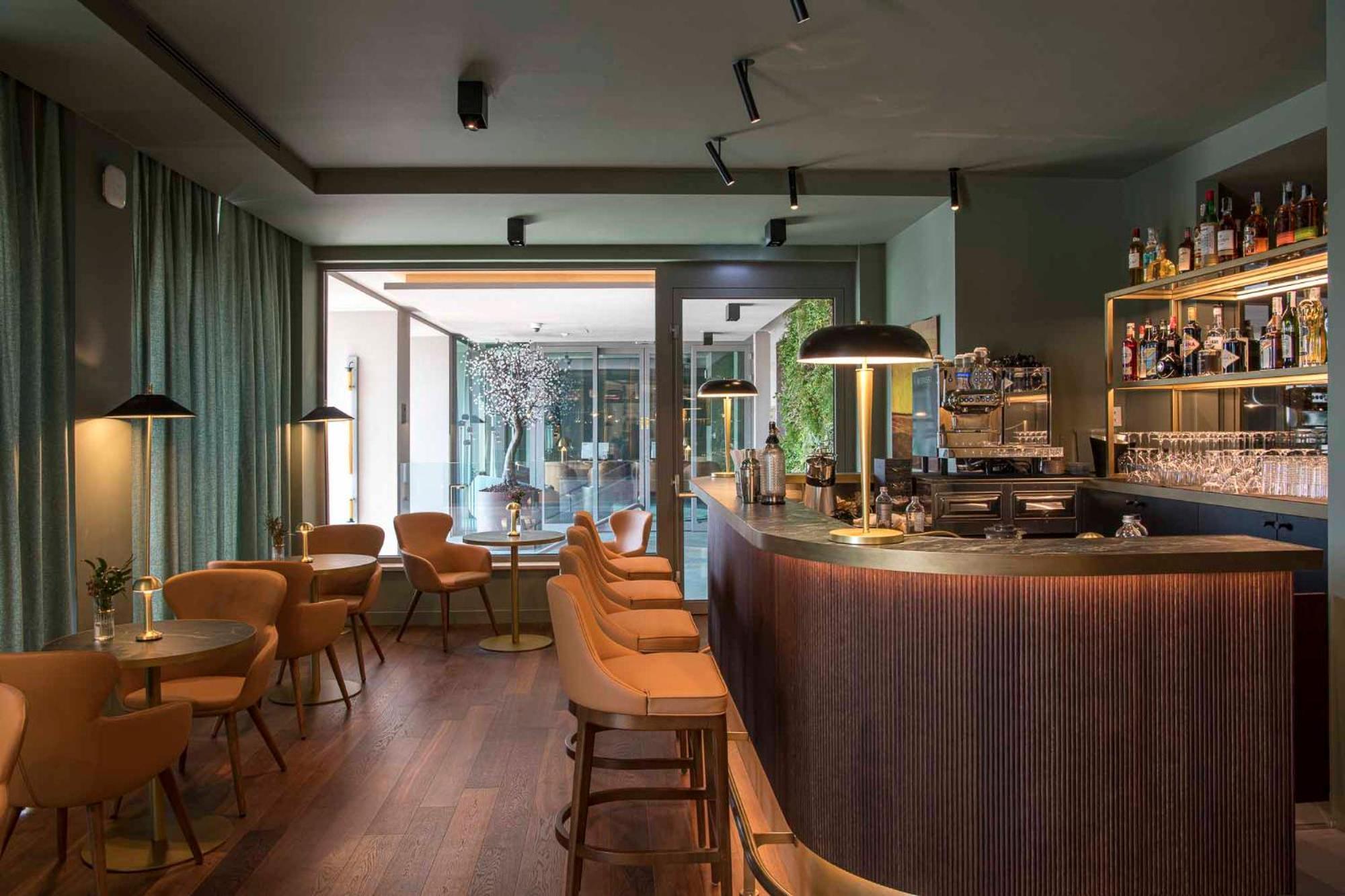 Columbus Urban 5*