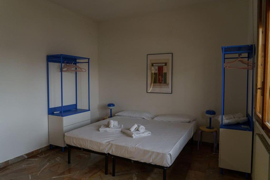Fanciful 2-br Outside Ztl Leilighet
