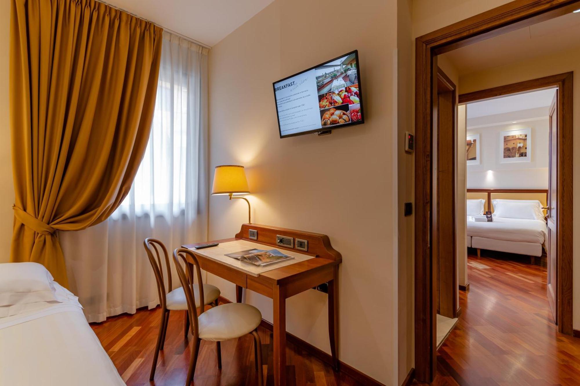 Pitti Palace Al Ponte Vecchio Hotel