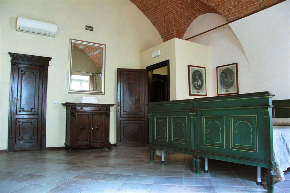Accademia House Bed & Breakfast 4*