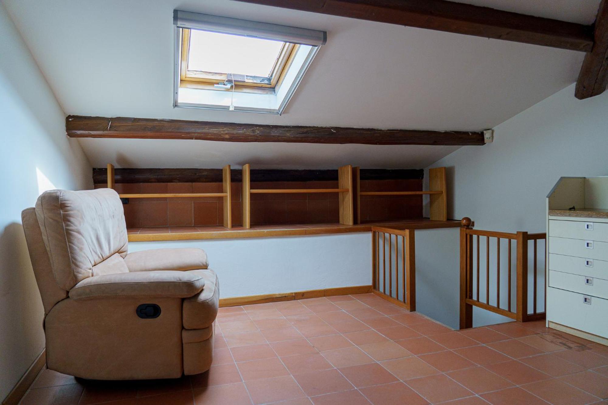 Spacious And Pleasant 2-br * Florence