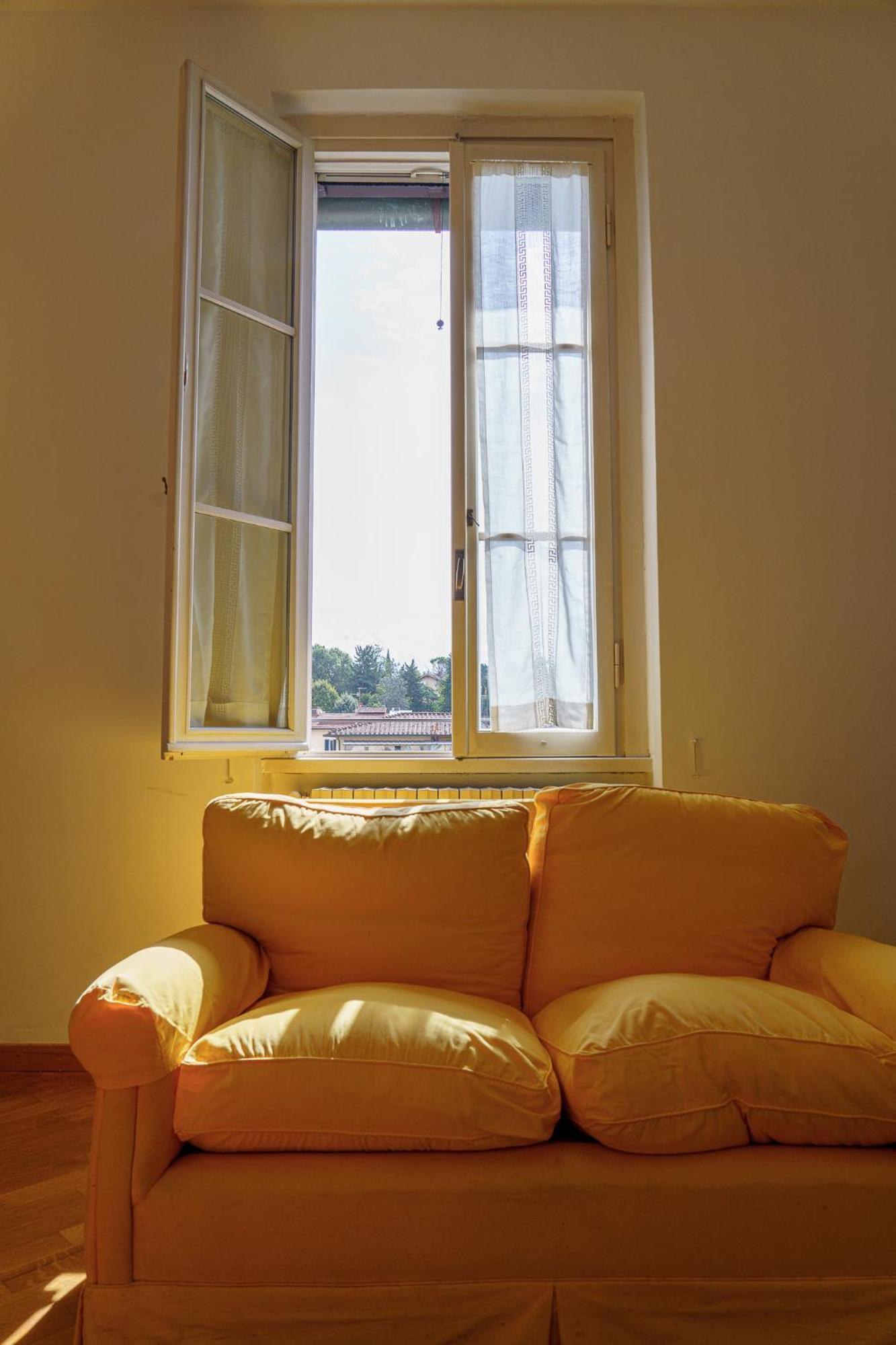 Spacious And Pleasant 2-br * Florence