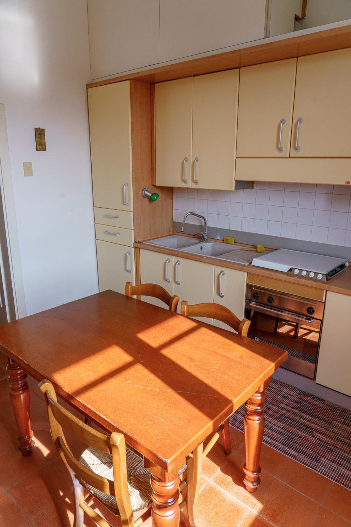 Spacious And Pleasant 2-br