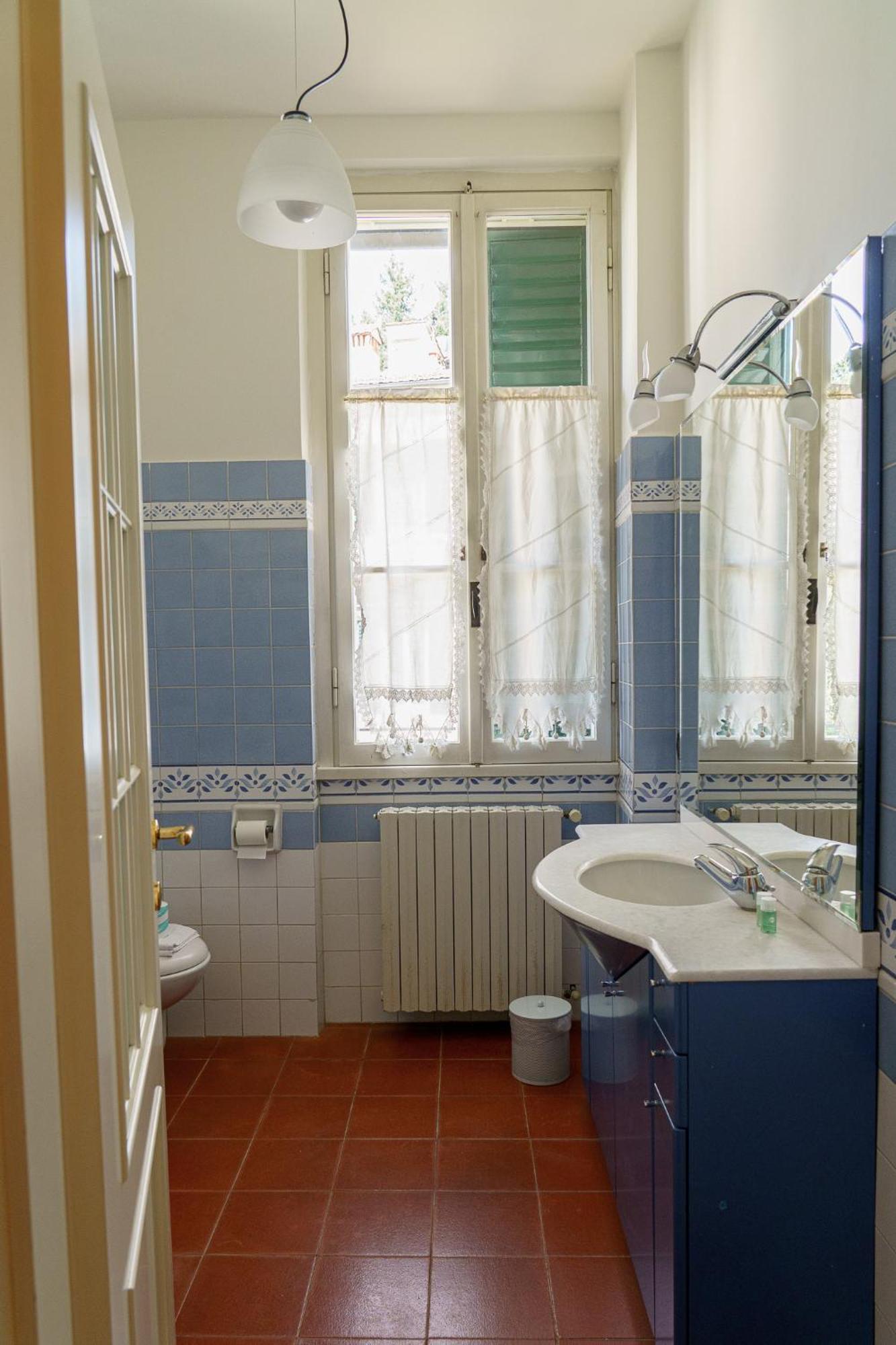 Spacious And Pleasant 2-br Appartement Florence