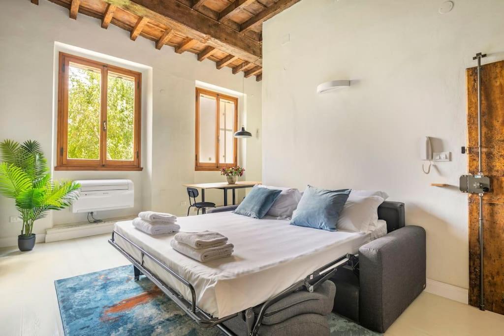 Modern Loft 1 Min To Basilica Of Santa Croce Appartamento