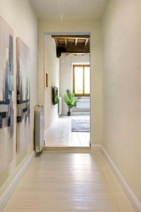 Modern Loft 1 Min To Basilica Of Santa Croce Appartamento *