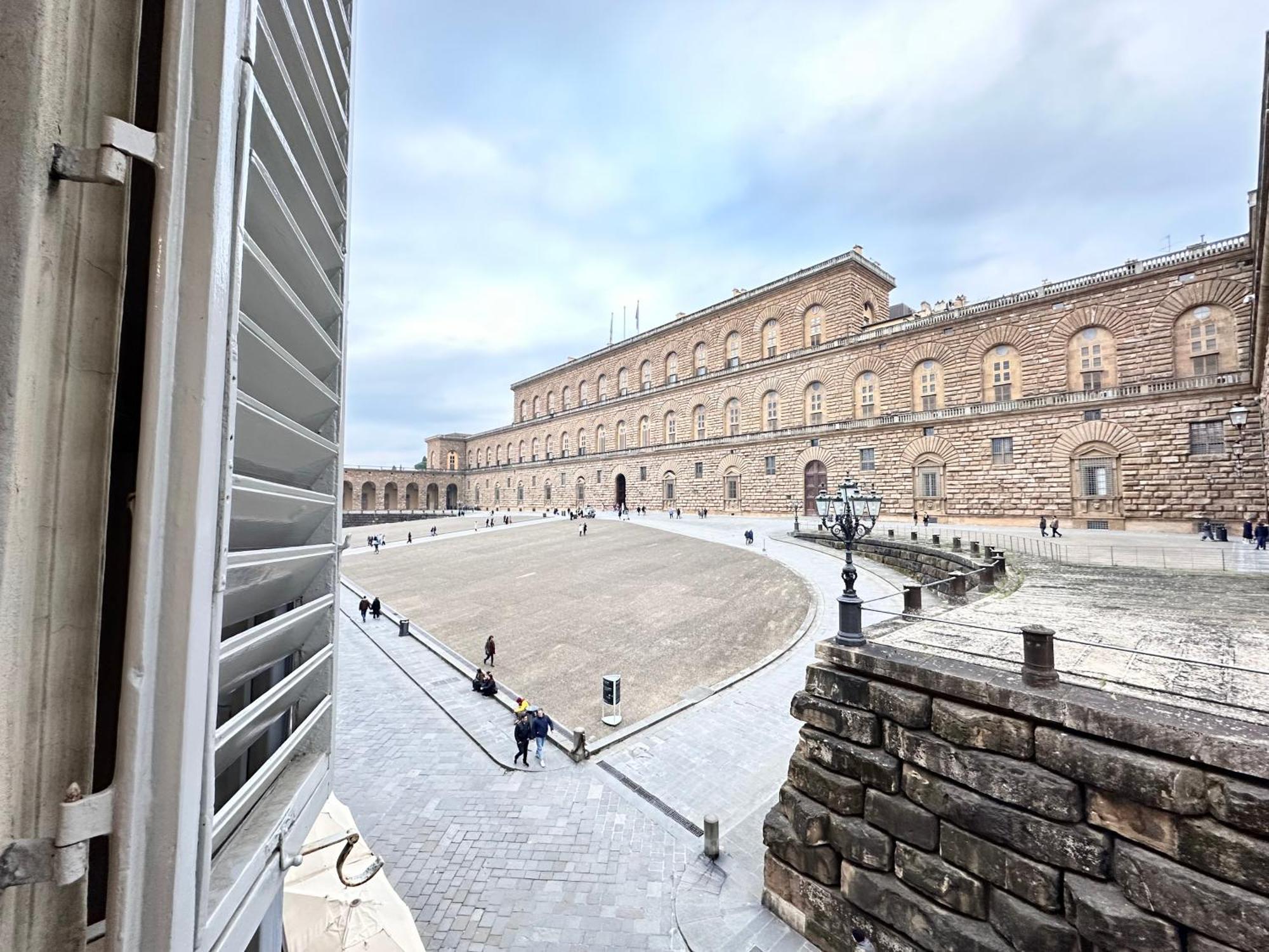 Luxurious View On Pitti Palace