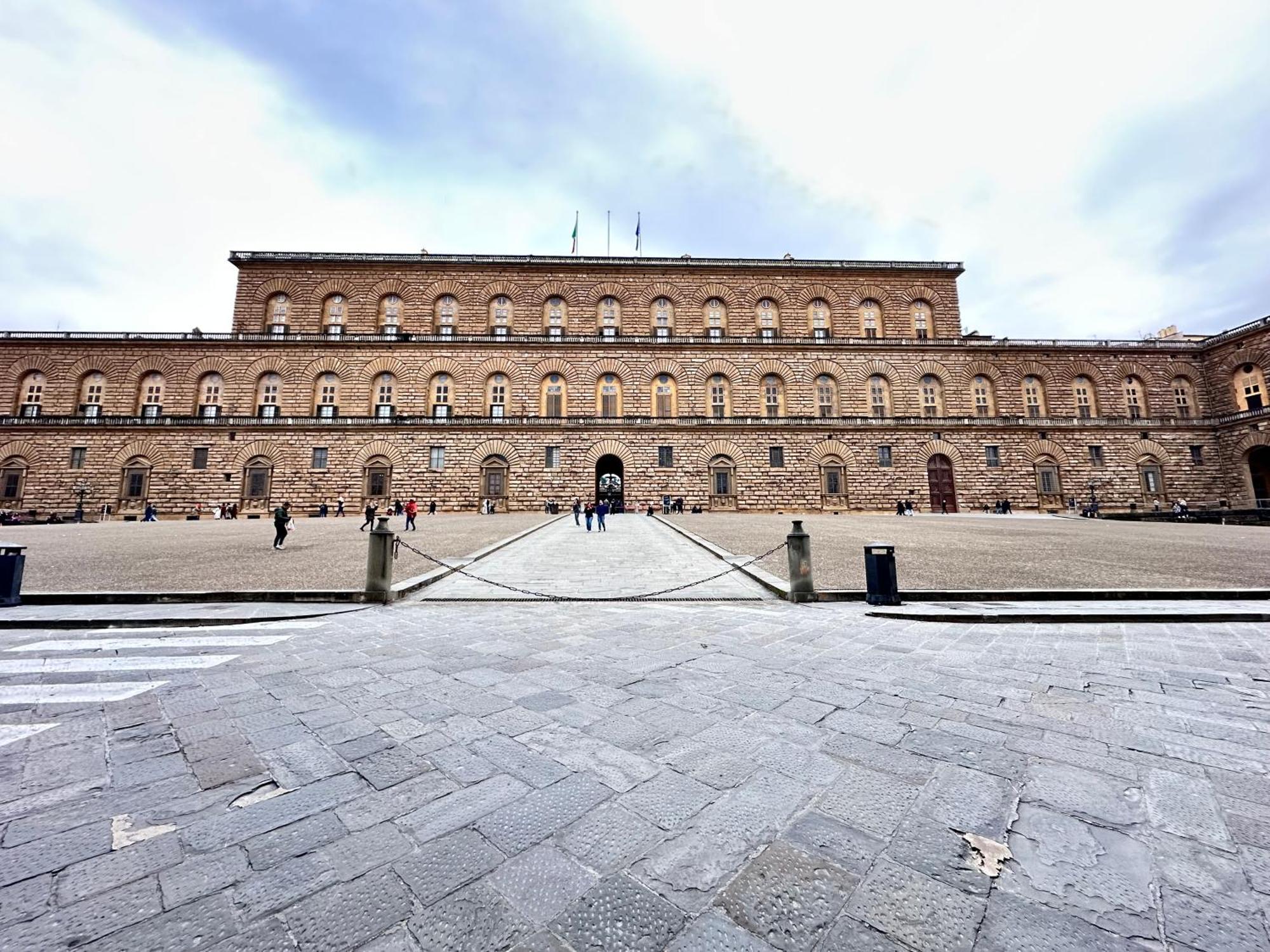 Luxurious View On Pitti Palace * Florence