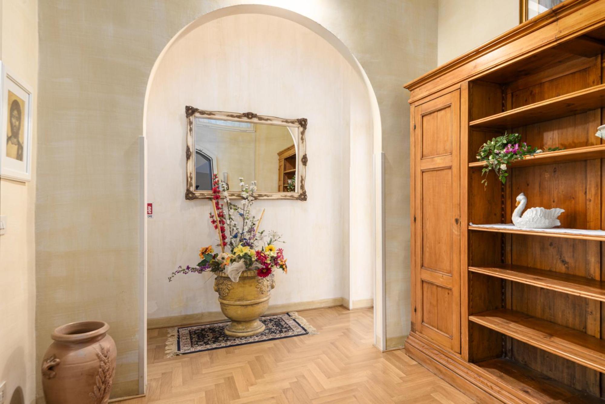 Duomo House - Cavallereschi Palace