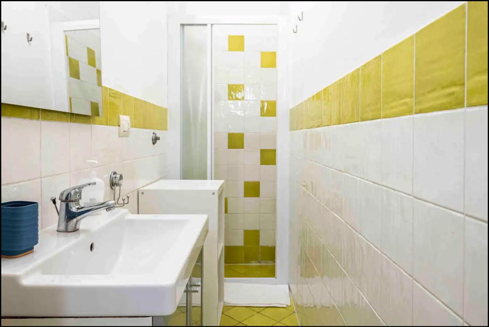 Via Buonarroti, 8 - 12 Minutes Walk To Duomo - Bright & Cozy - Charming Leilighet