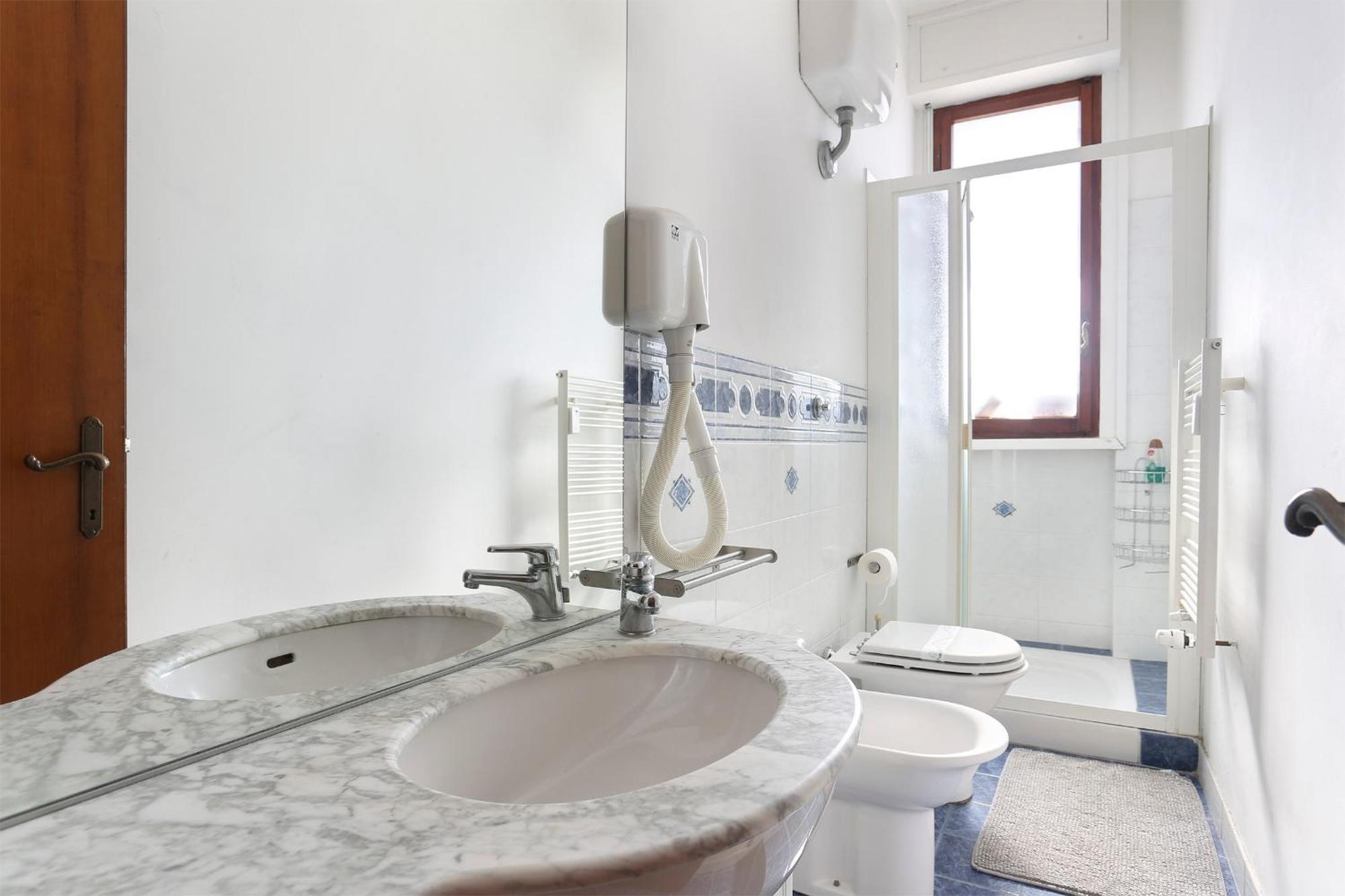 La Tua Casa A Con Parcheggio Privato Per 2 Auto Apartment