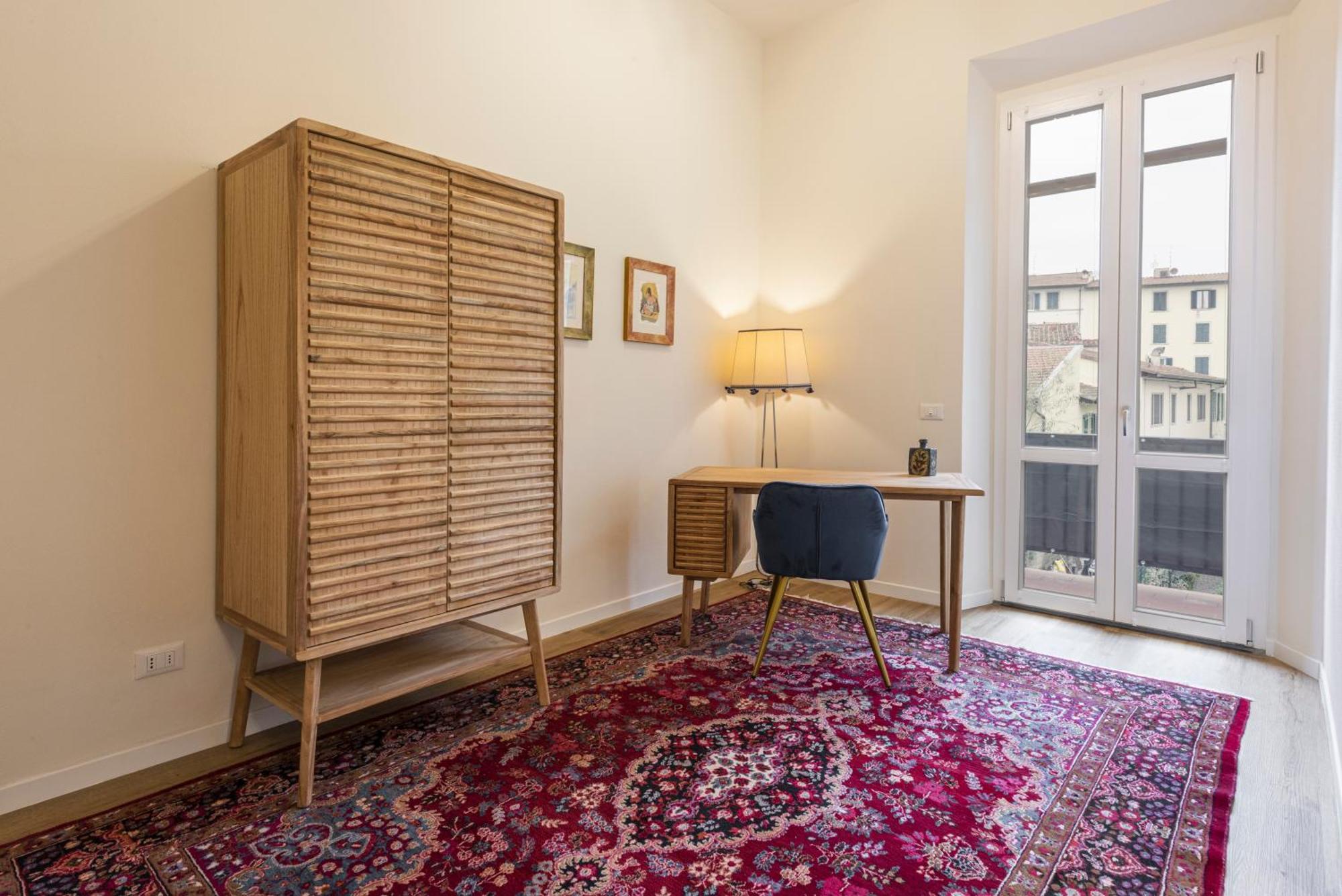 Salutati By Mmega Firenze