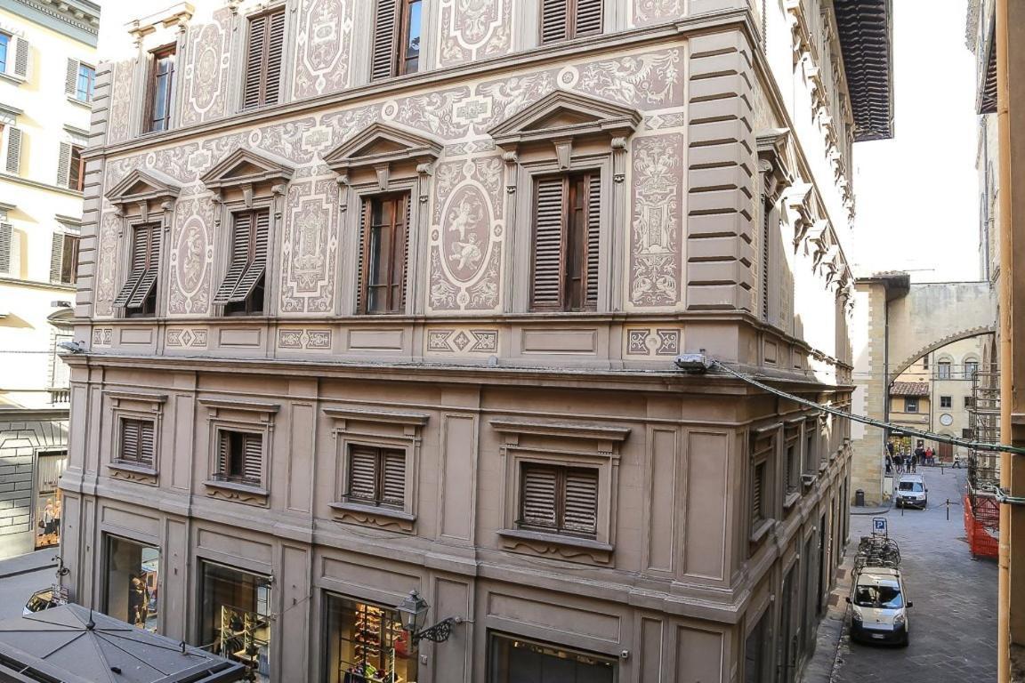 Watch The Wake Light Filled Medieval Palace Apartamento Florença