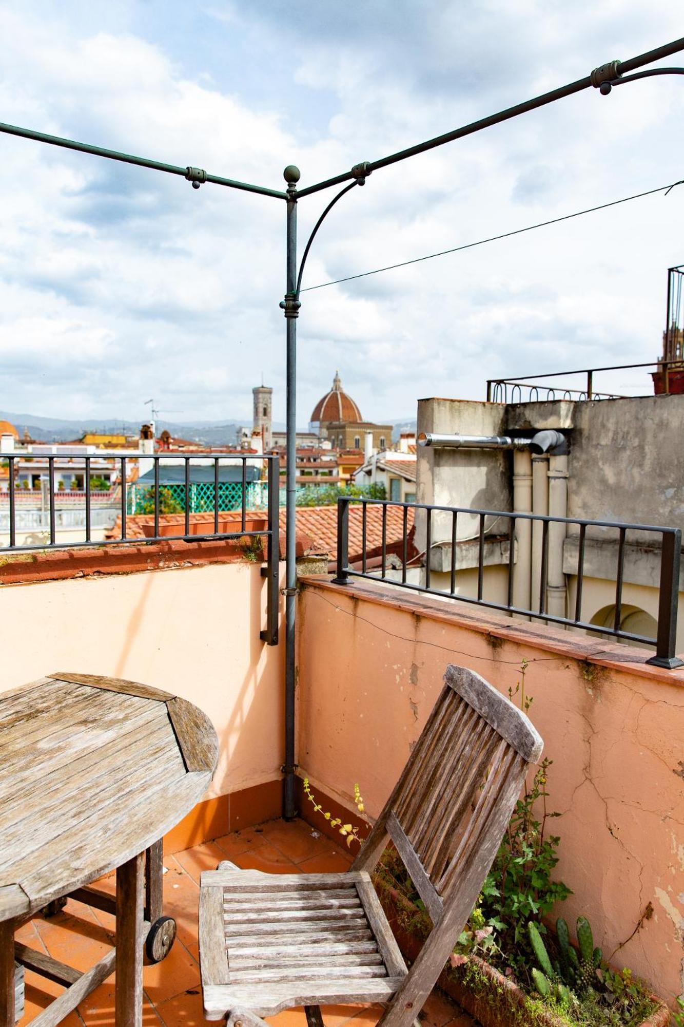 Spectacular 1br Stunning Views Apartamento Florença