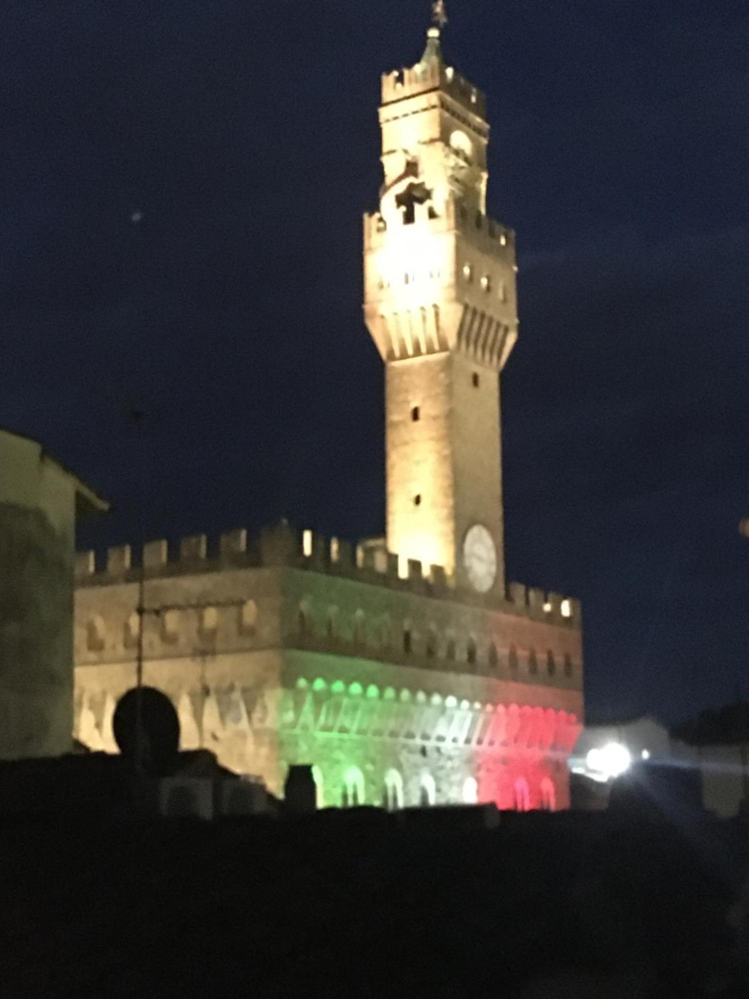 Signoria Elegant With View Palazzo Vecchio Florence