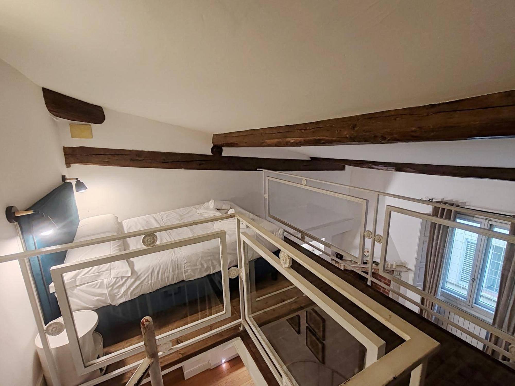 Apartment Borgo San Jacopo Deluxe By 360rentals Florence