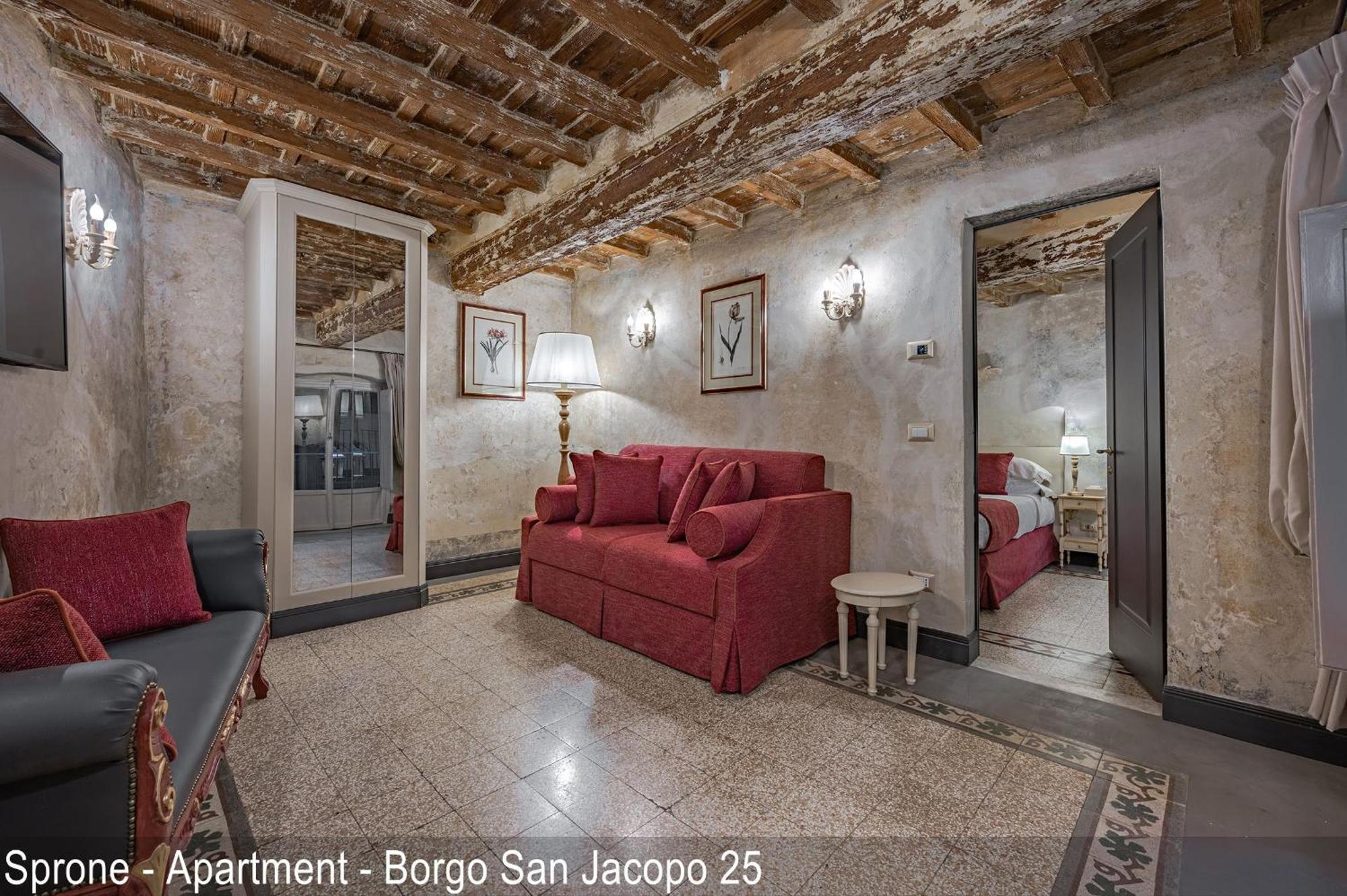 Appartamento Soggiorni D'arte Centro Storico Accanto A Ponte Vecchio *