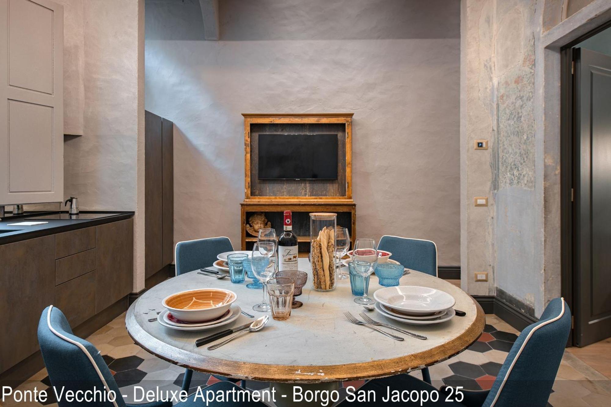Soggiorni D'arte Centro Storico Accanto A Ponte Vecchio *