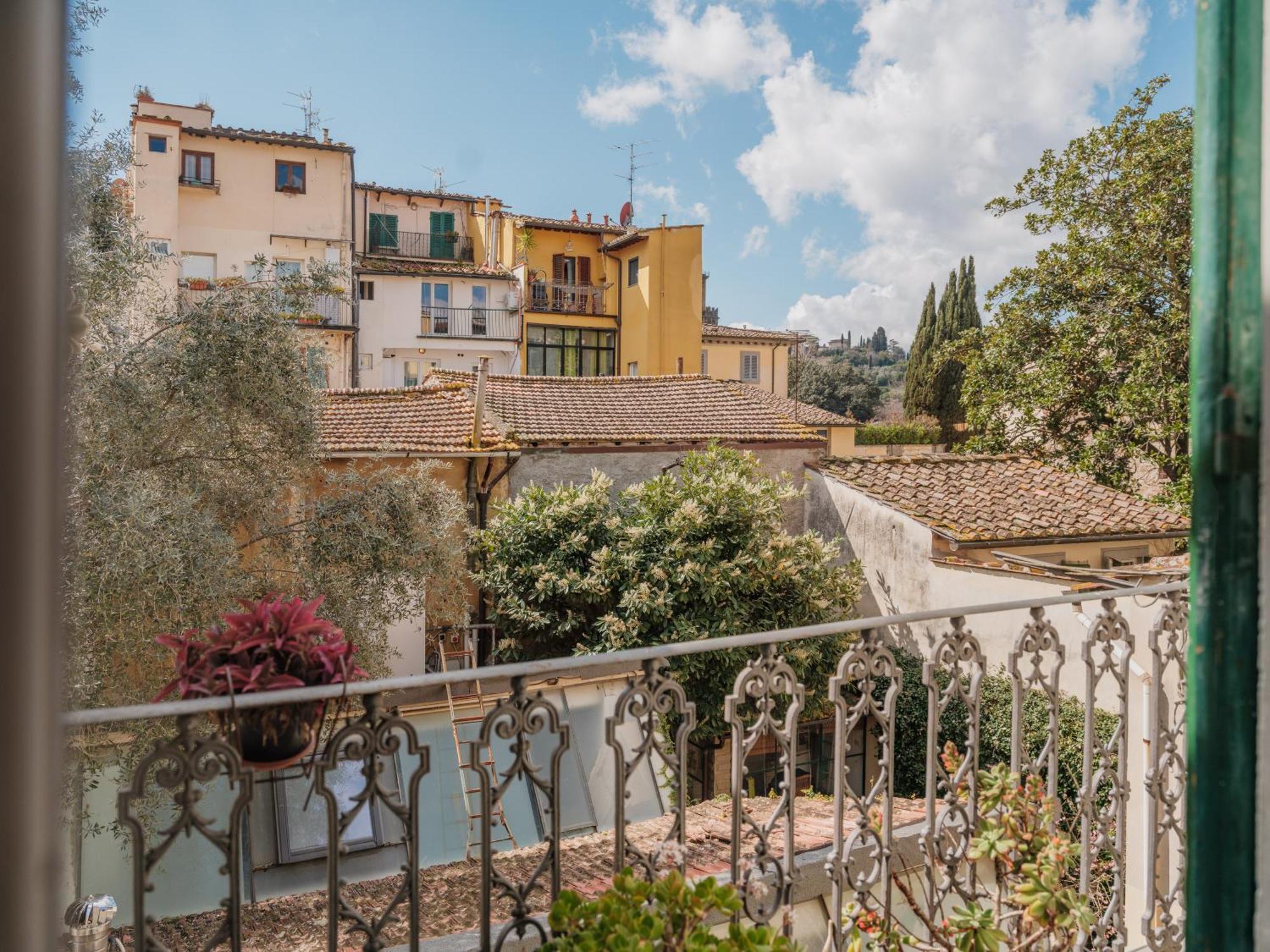 Nugolo Atelier - Light & Charm In Oltrarno Lejlighed *