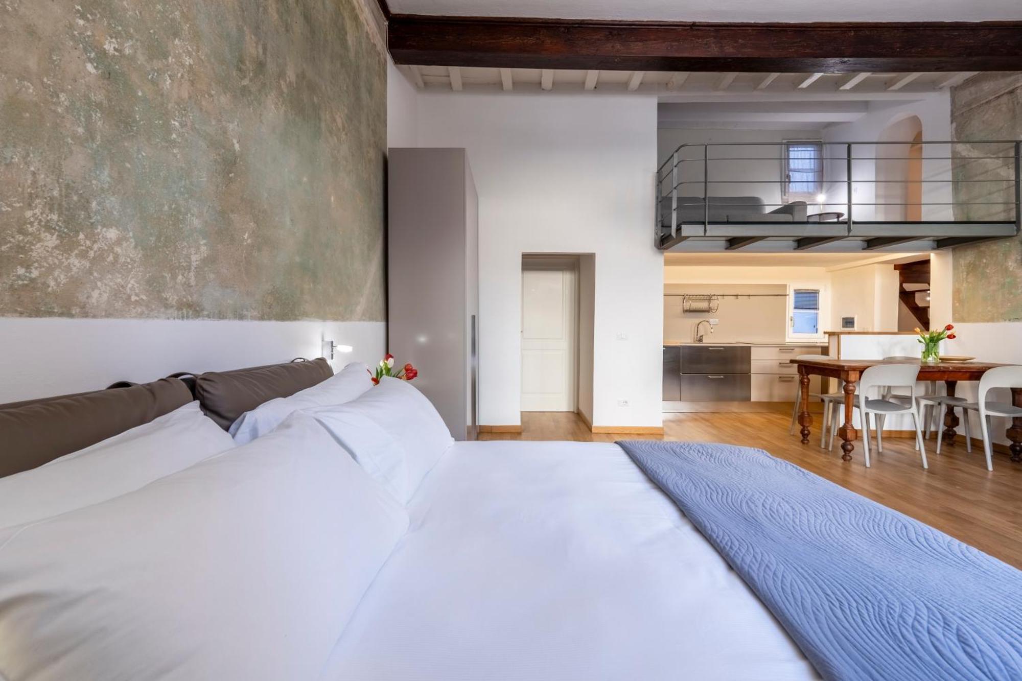 Bela Guest house *