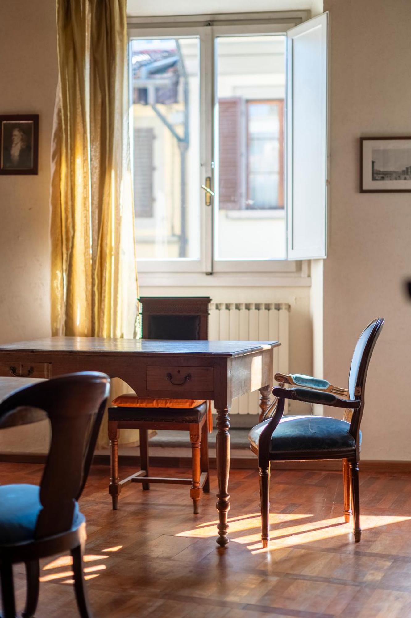 Guest house Caravaggio- Con Bagno Privato In Condiviso Oltrarno Florence