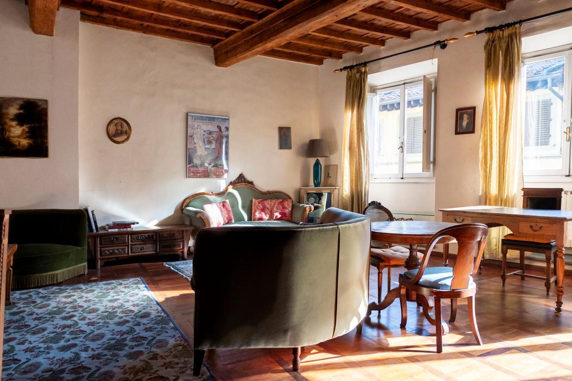 Guest house Caravaggio- Con Bagno Privato In Condiviso Oltrarno *