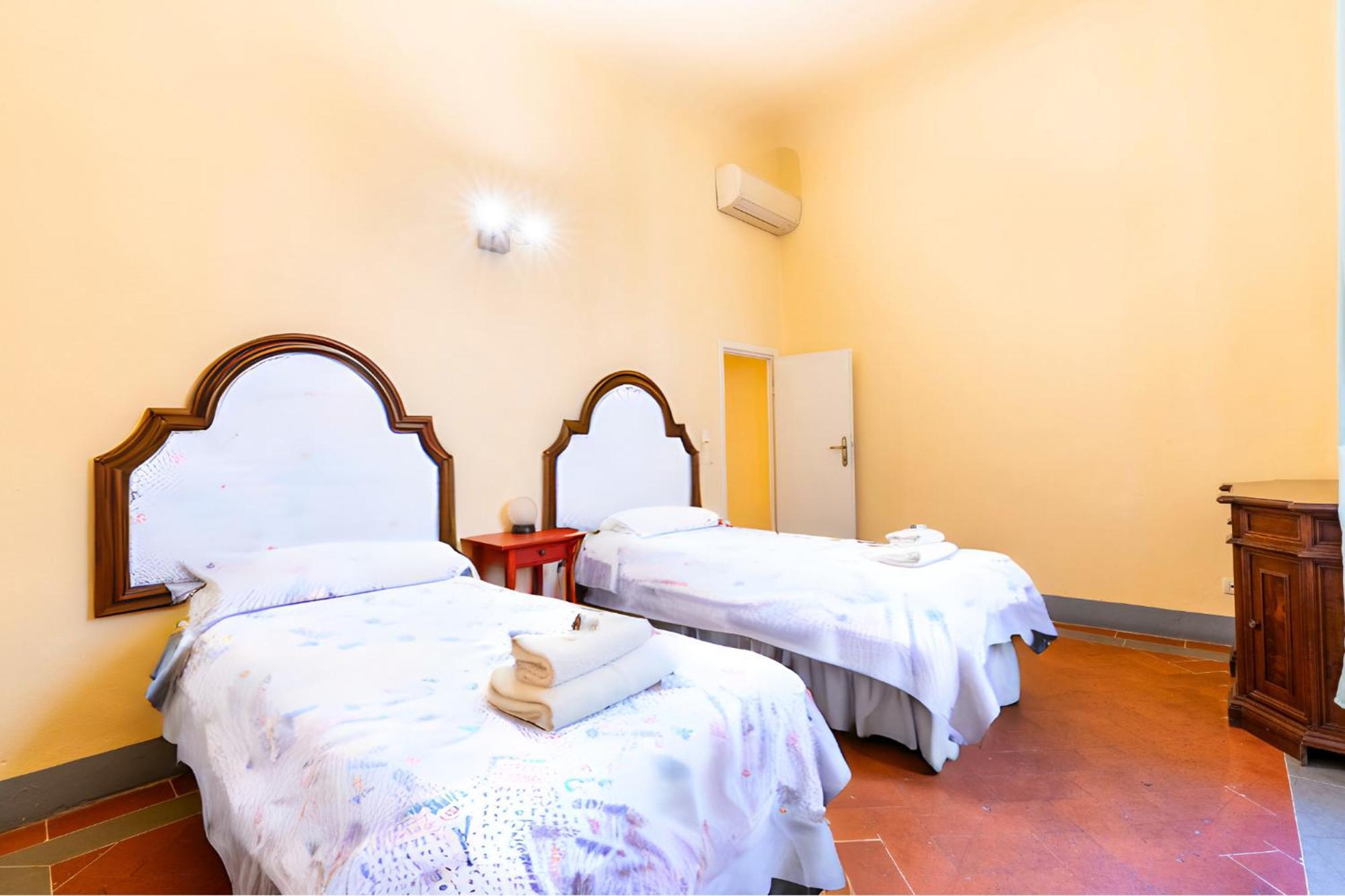 The Luxury Historic Palace Of Santa Croce Leilighet *