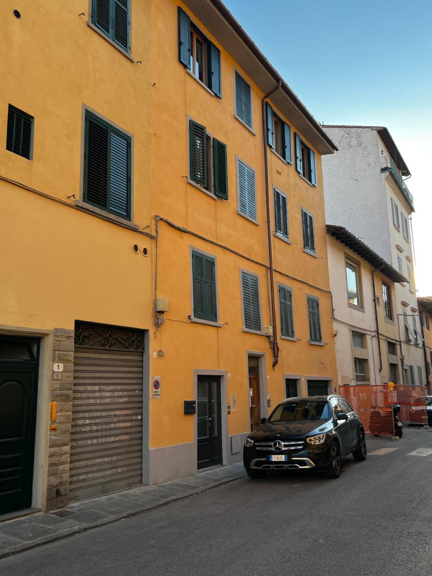 Piaggione Apt, Galante In Lejlighed