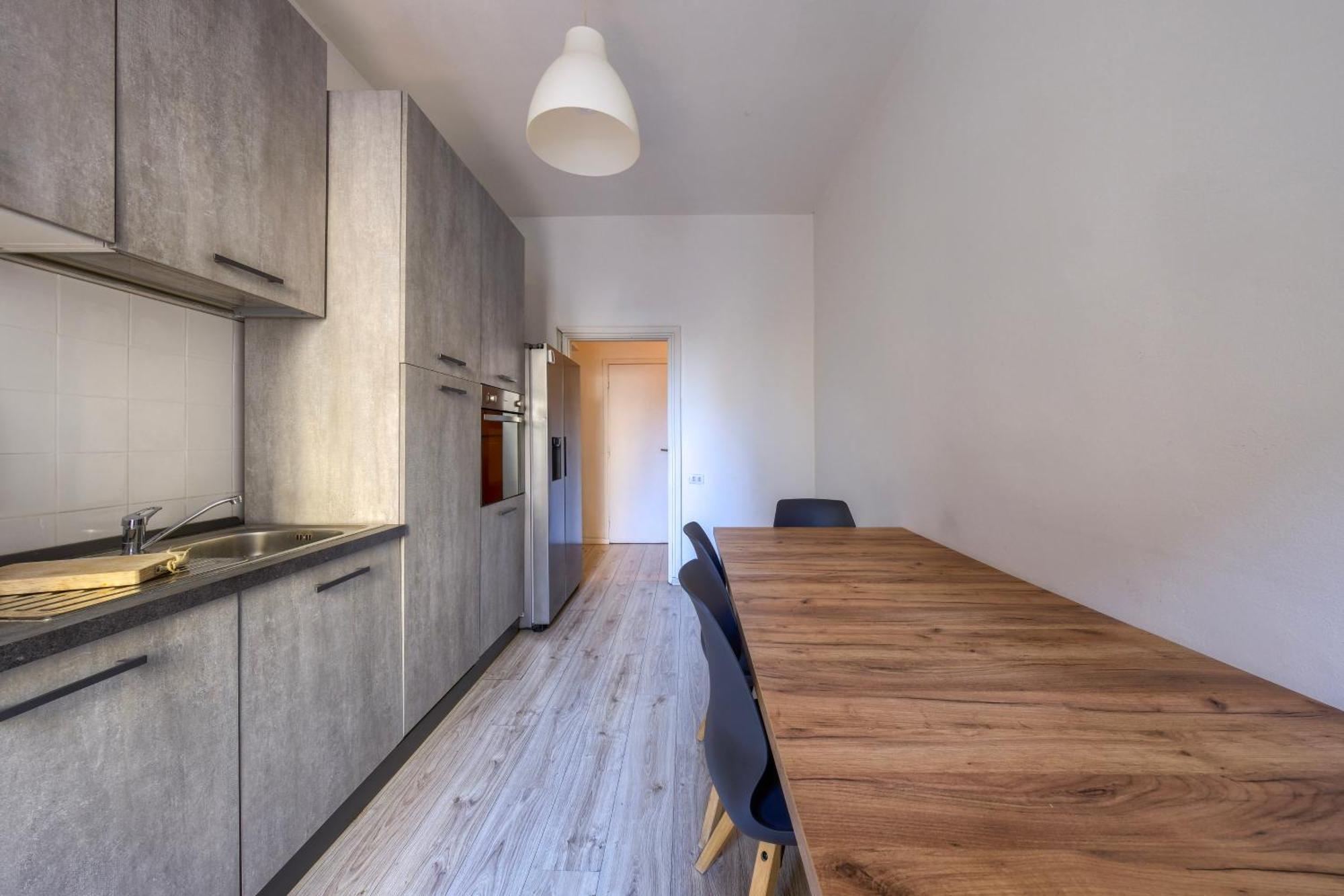 Show Me 2 Bedroom Duomo & Airport Tram *