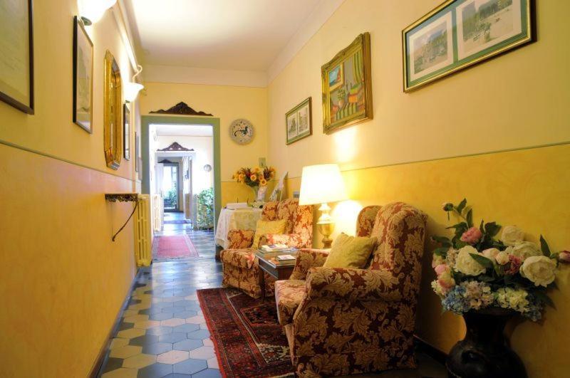 Bellevue House Gæstehus 3*