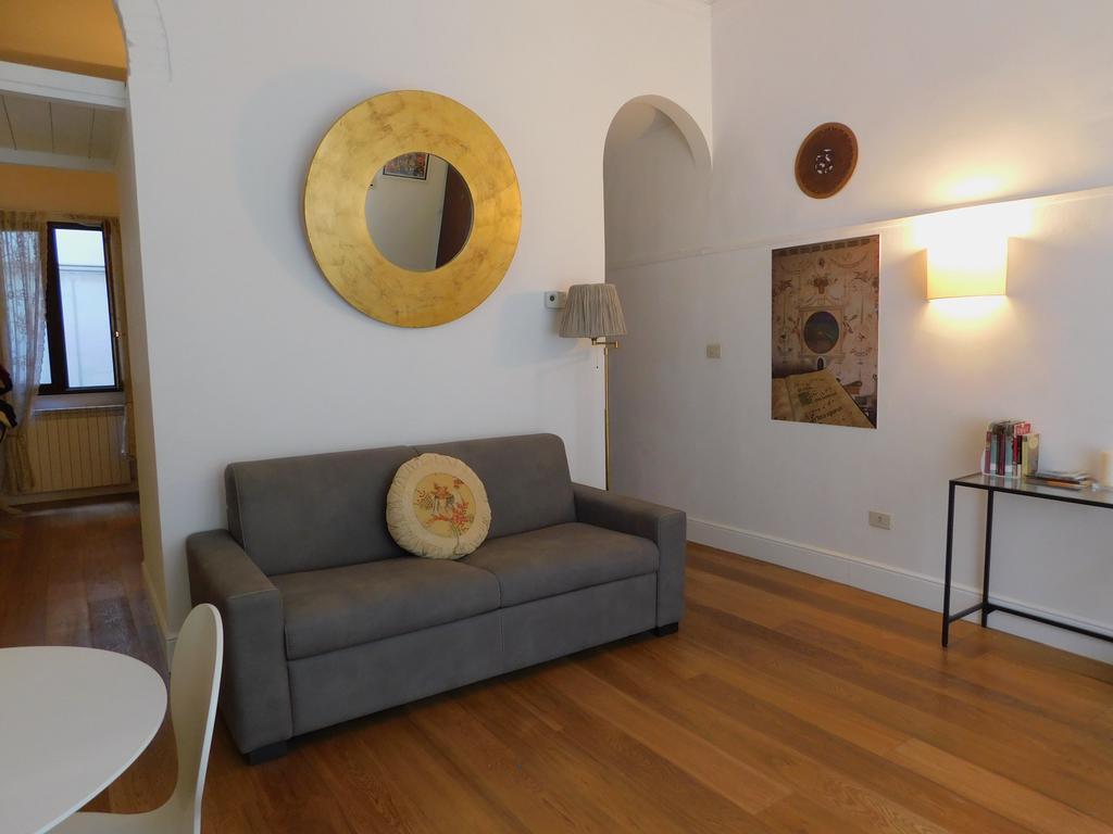 Relaxing Place In Oltrarno Apartment *