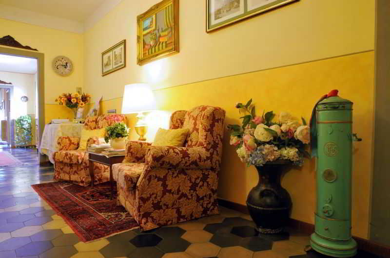 Bellevue House Gæstehus 3*