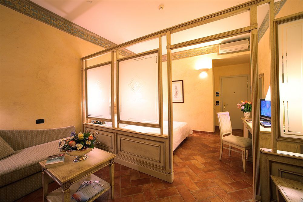 Davanzati Hotel 3*