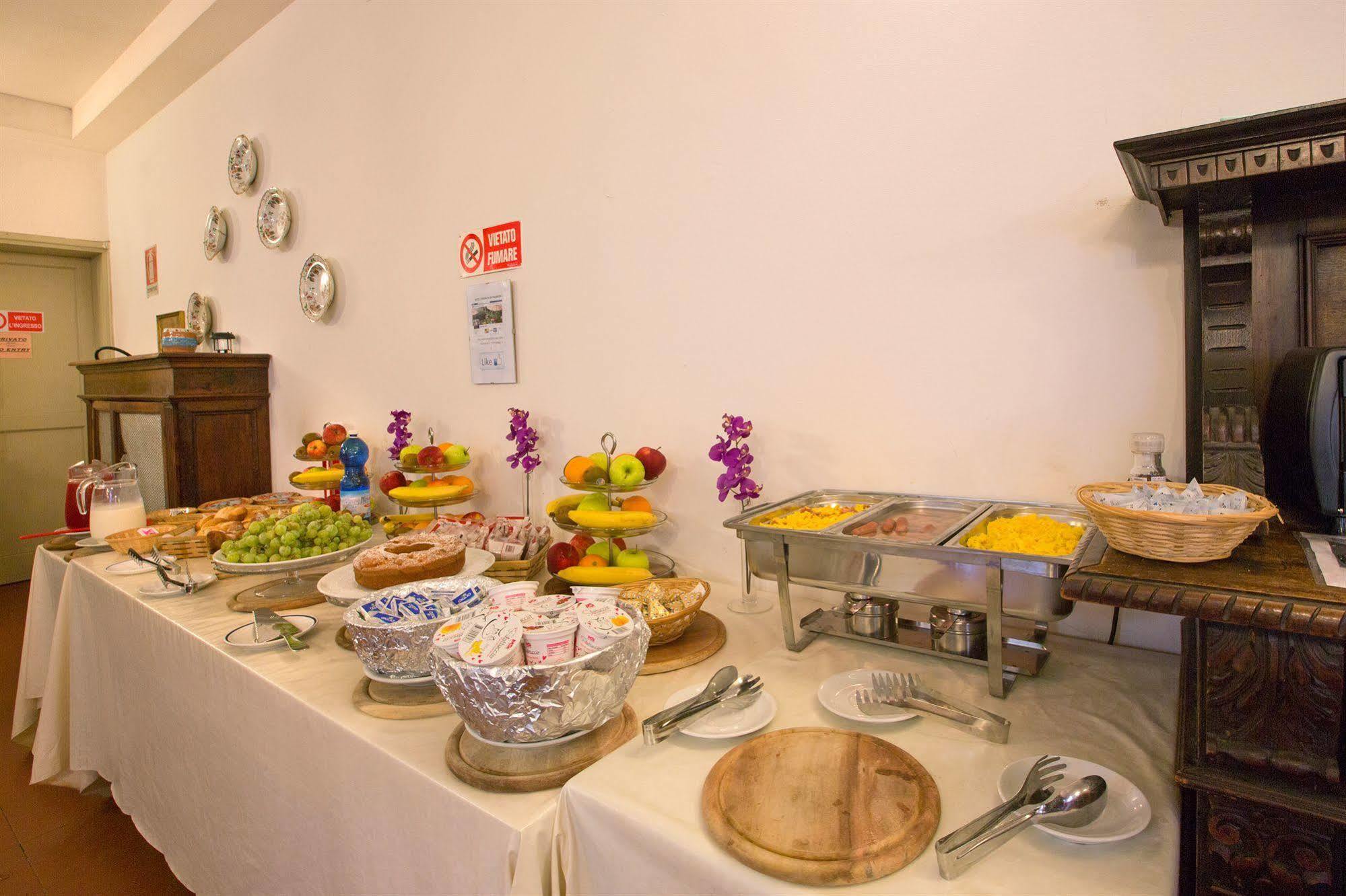 Crocini Hotell