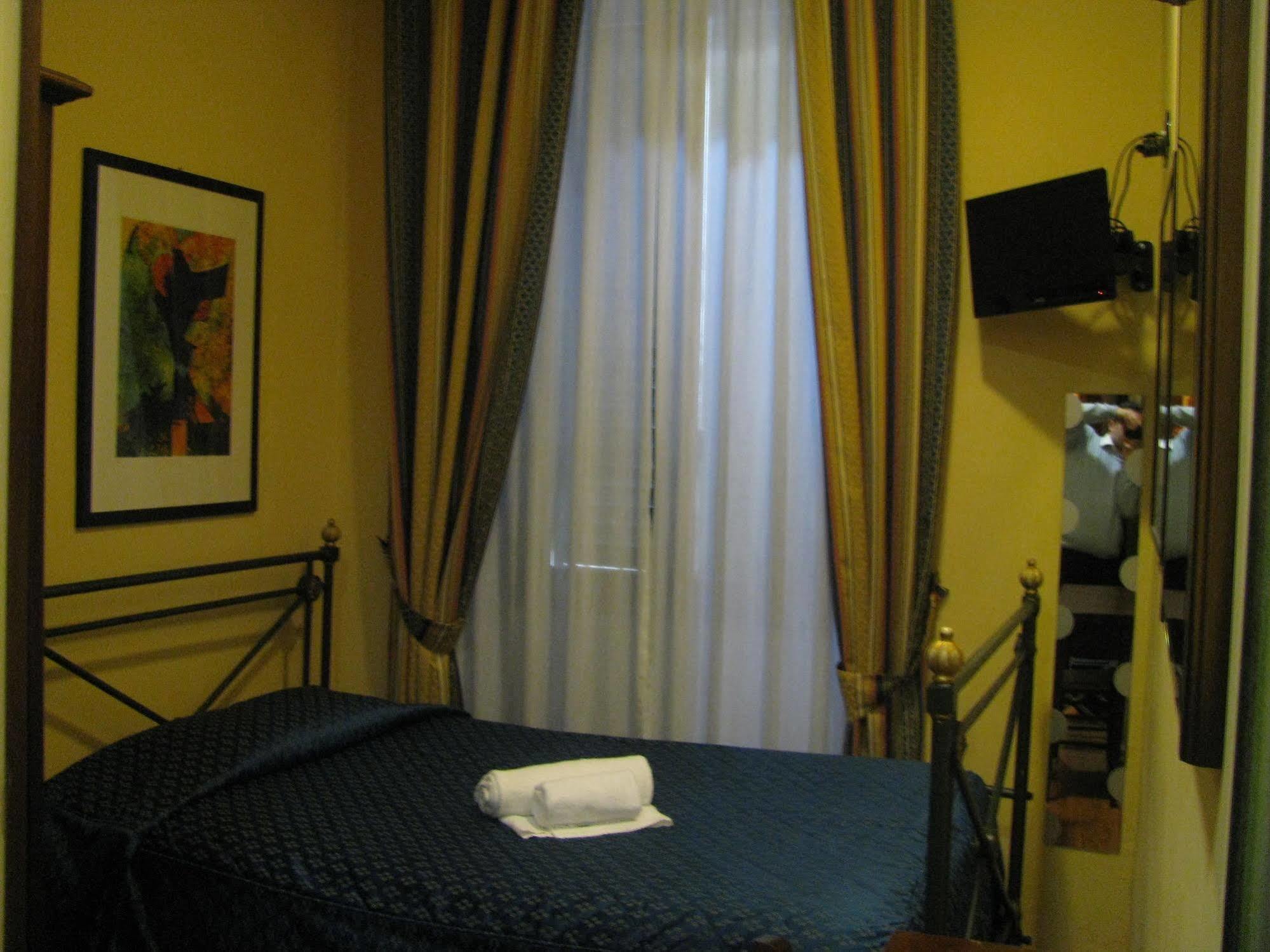 Hotell Enza Firenze