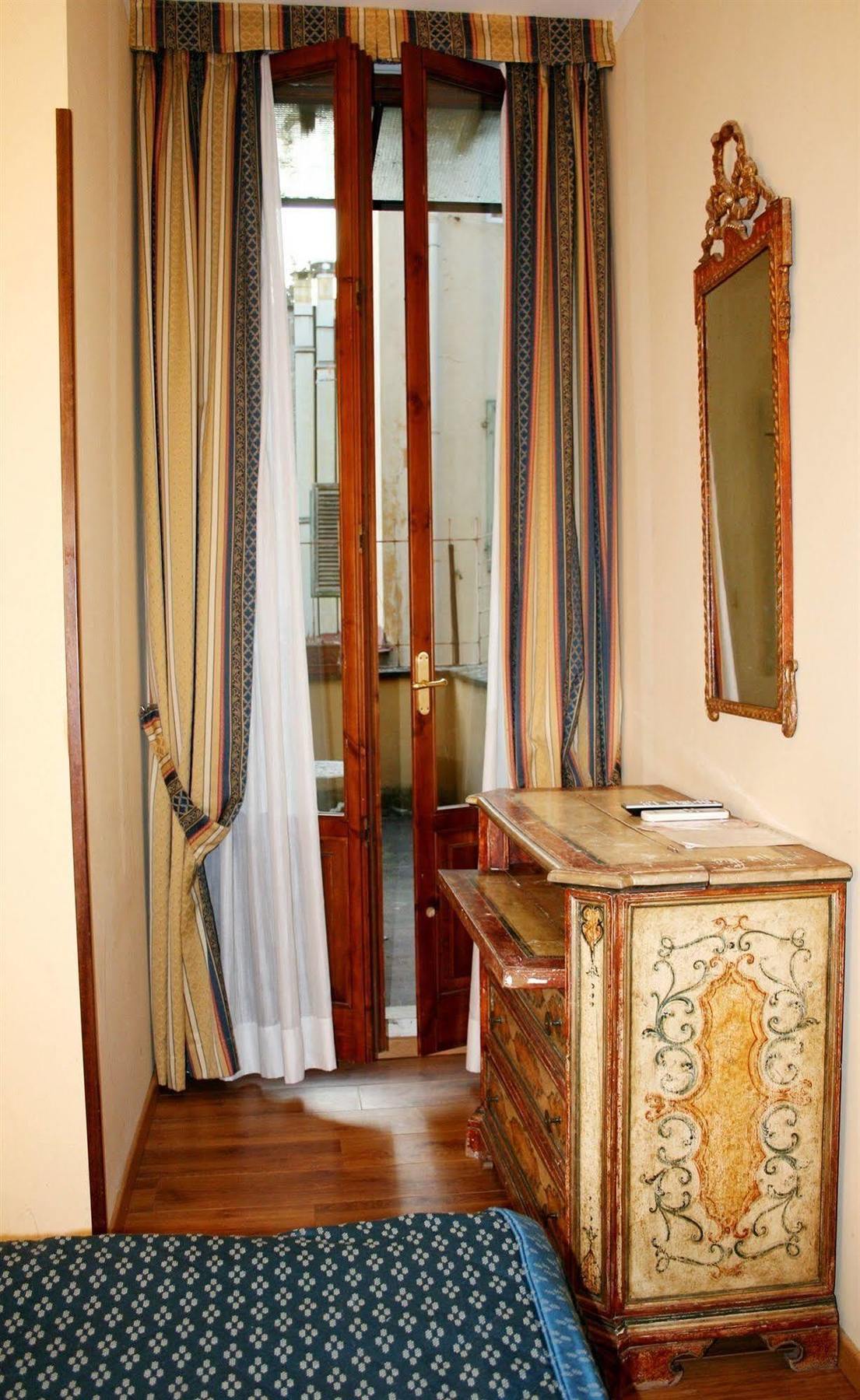 Enza Hotell Firenze