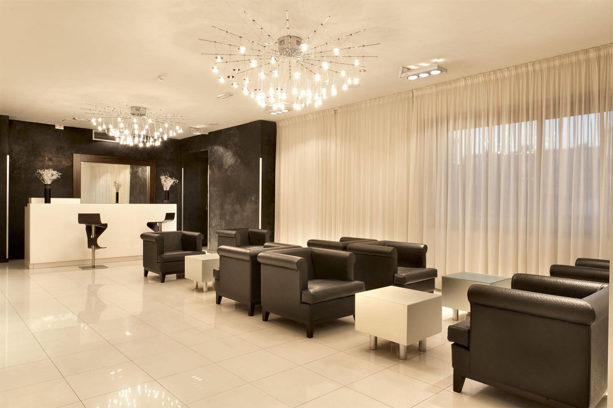 C-hotels The Style Aparthotel 4*