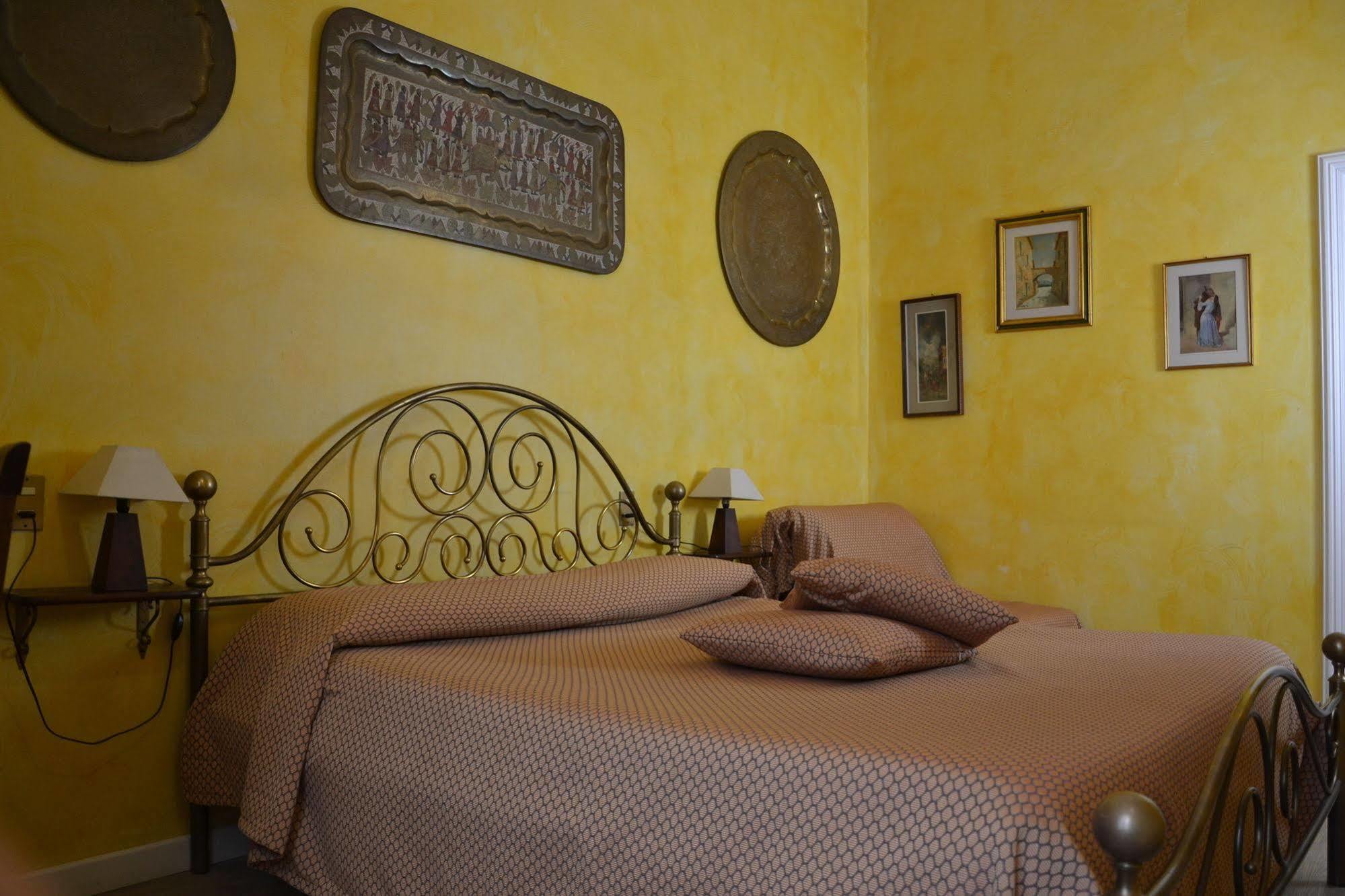 Leopoldo Bed & Breakfast