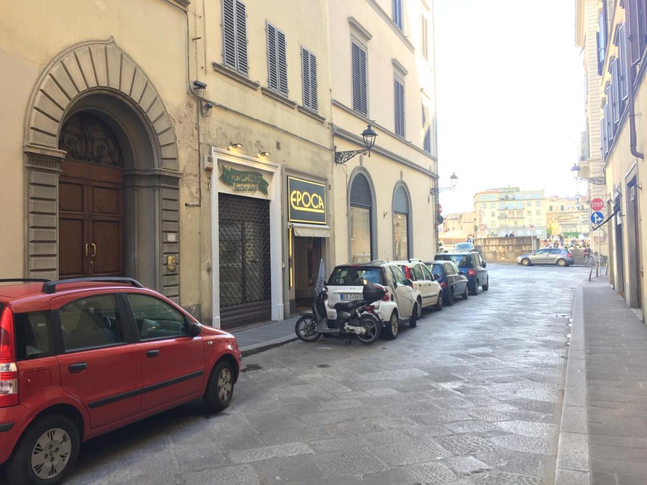 Appartamento Piazza Goldoni Studio In The Heart Of *