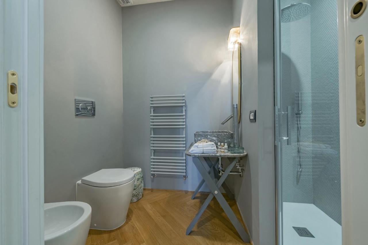 - Repubblica Exclusive Firenze