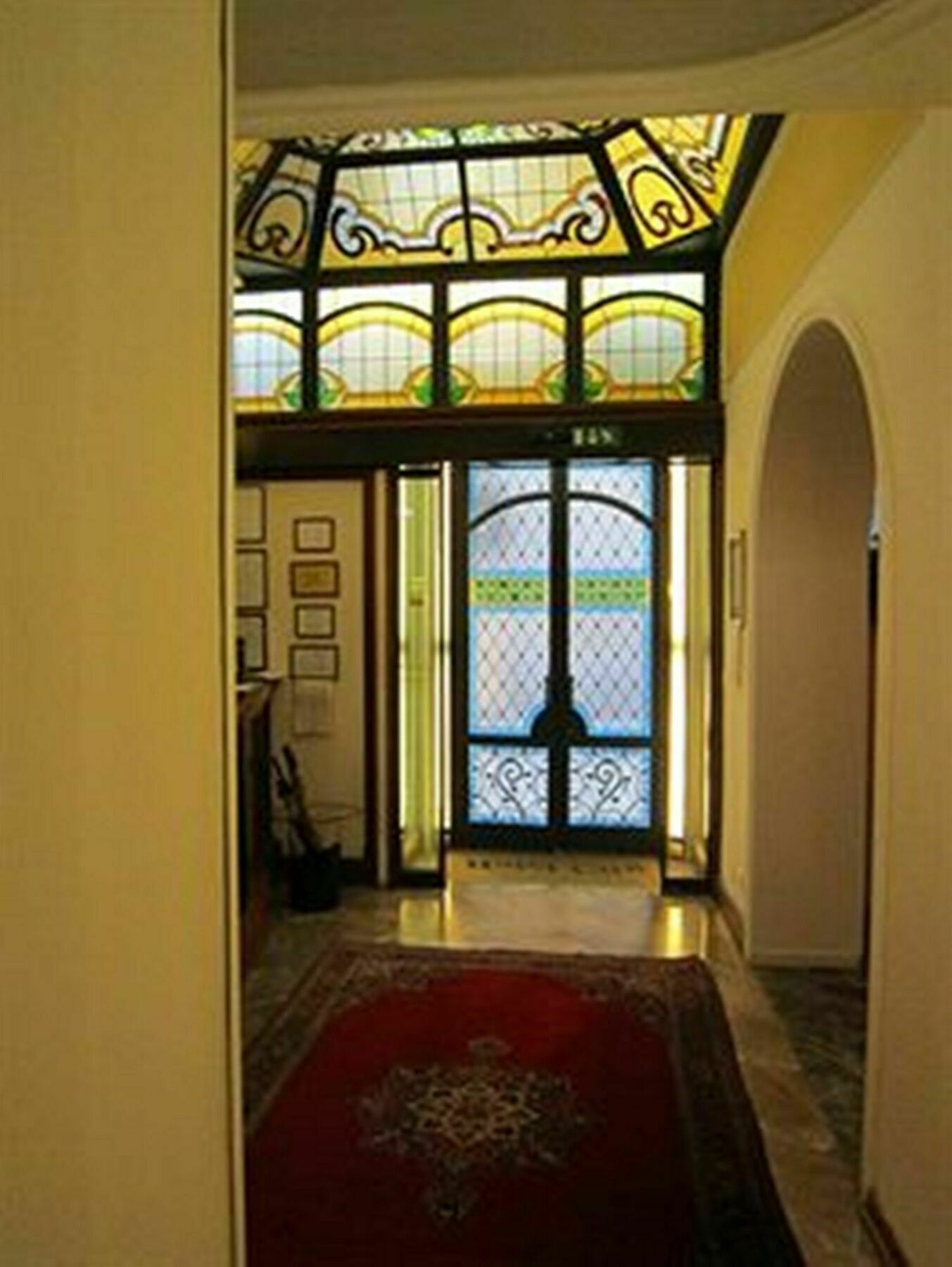 Hotell Hotel City 3*