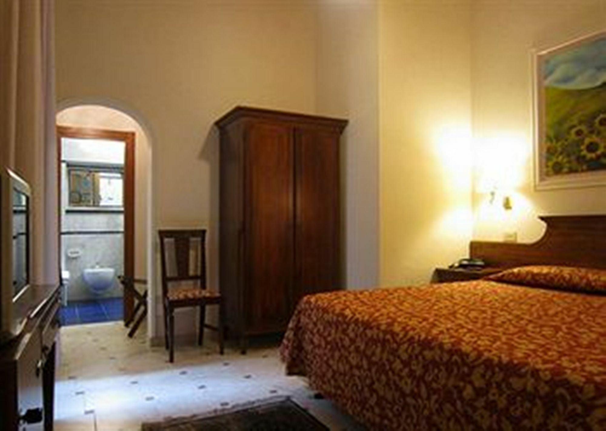Hotel City Hotell 3*