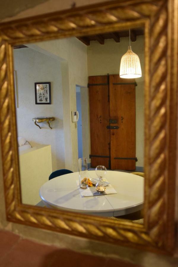 Calzaiuoli Luxury And Characteristic Leilighet