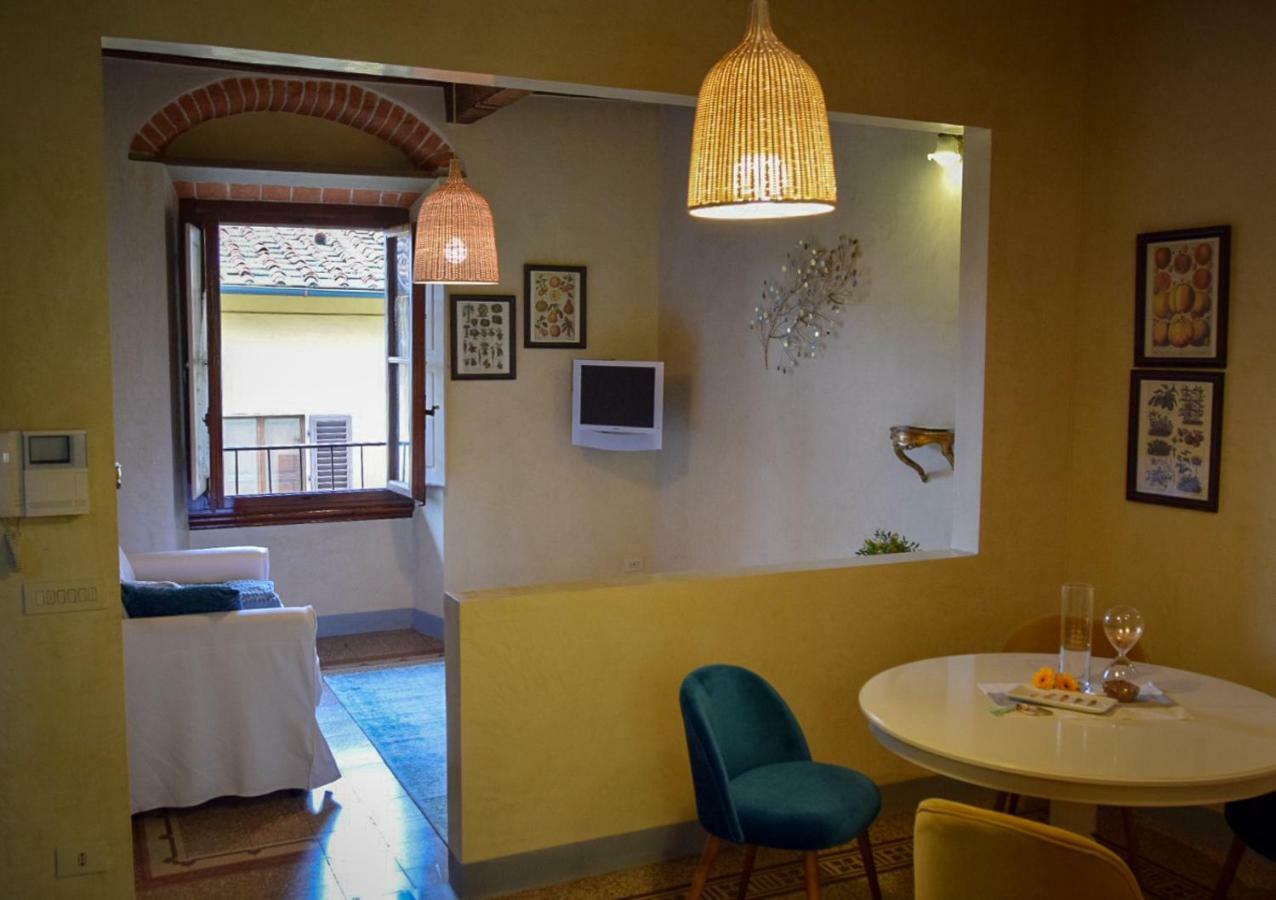 Leilighet Calzaiuoli Luxury And Characteristic Firenze