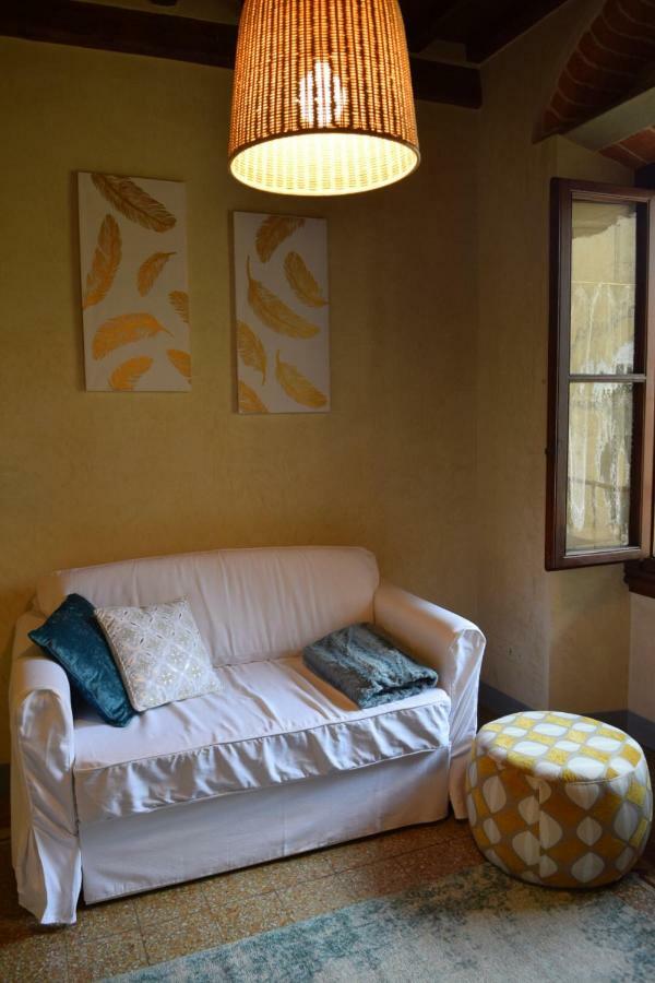 Calzaiuoli Luxury And Characteristic * Firenze