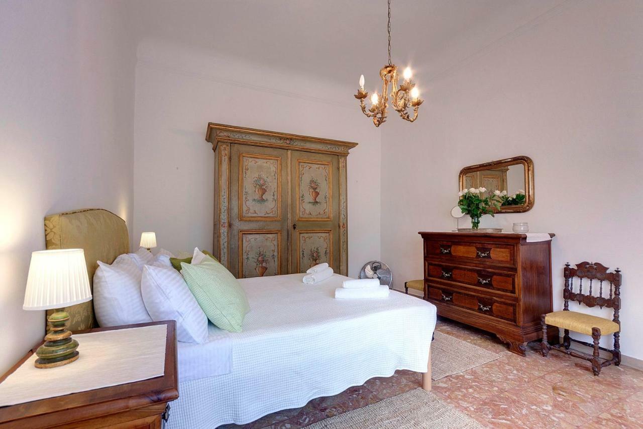 Apartamento Historical Spectacular Arno View With Balcony From 12 Th Century. *