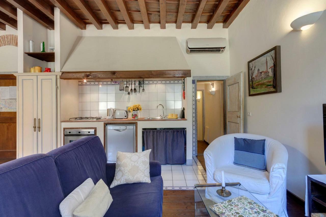 Casa *