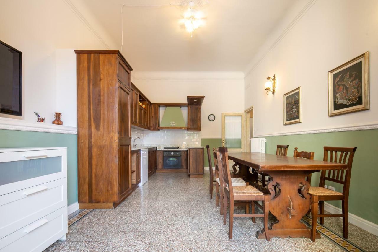 Santa Maria Novella 4 Bedrooms By Mmega Apartamento