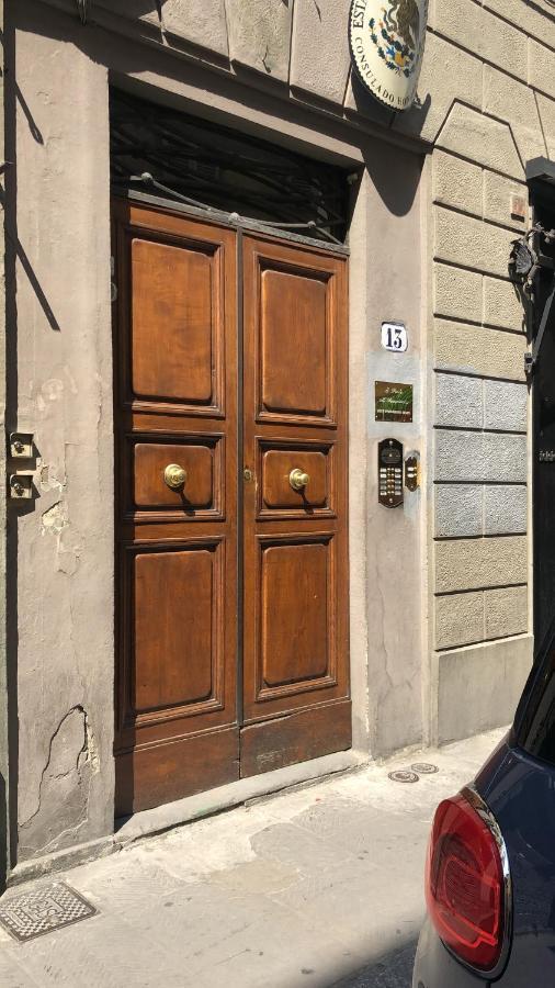 3 Perle All'accademia Florence